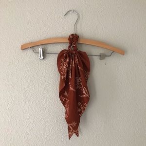 Target brand botanical scarf-style hair scrunched, one size, rust color